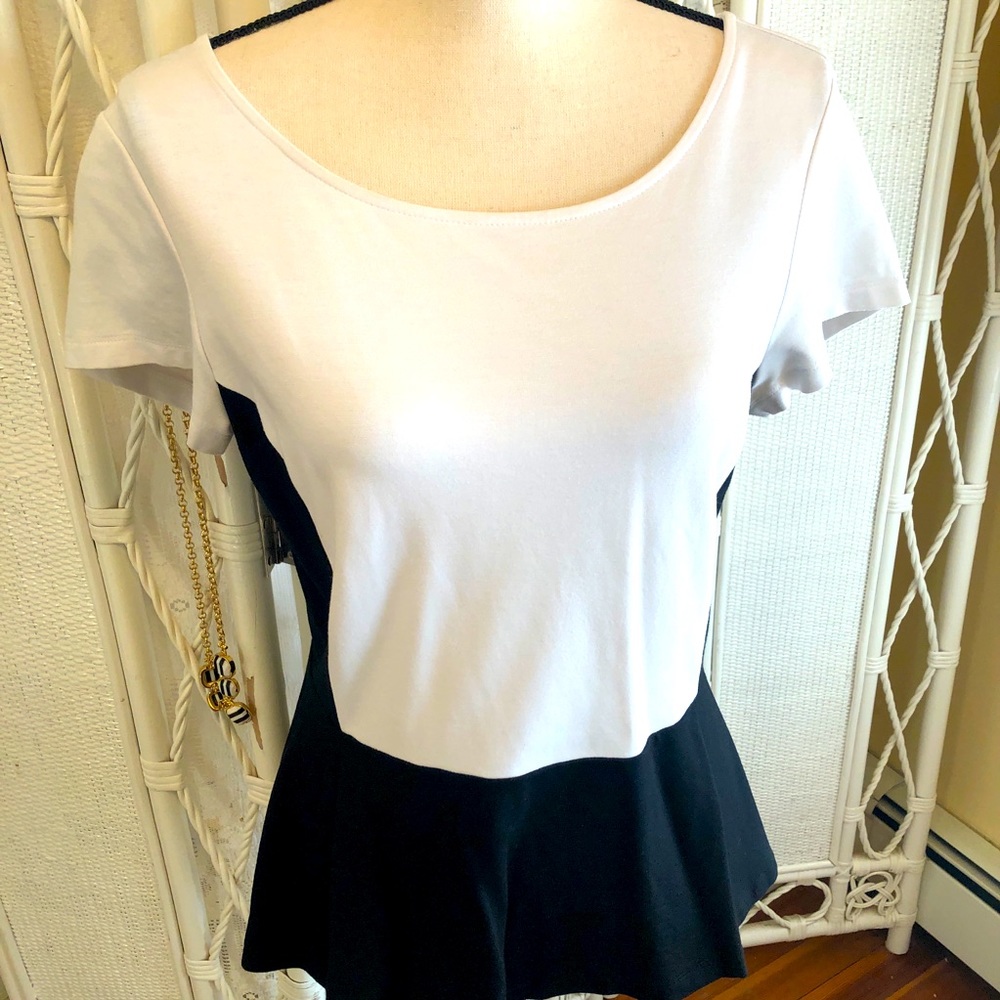BANANA REPUBLIC Black and White Peplum Top 10